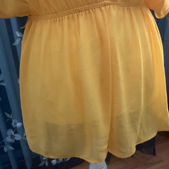 Sexy and flirty swimsuit coverup - Picture 2 of 5